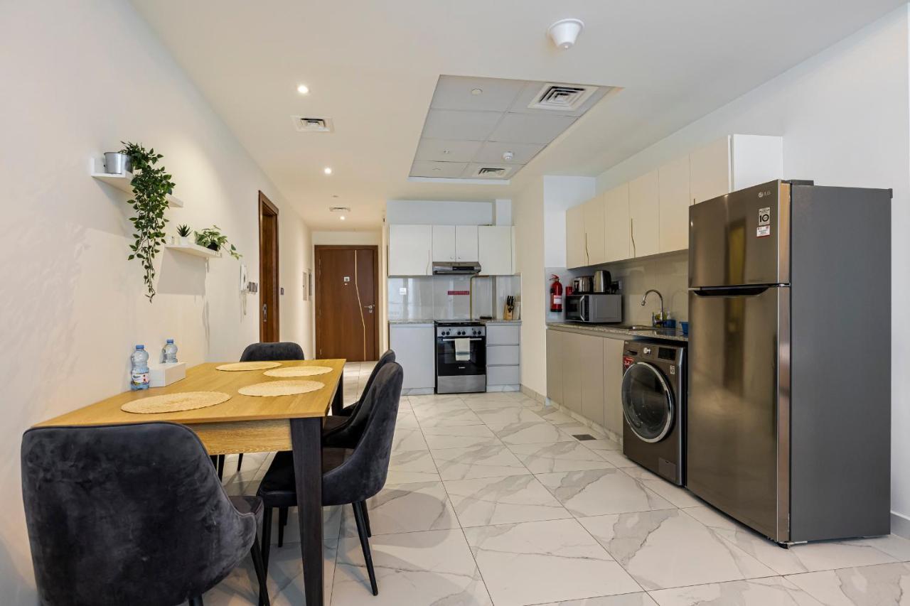 Unlock Waters Edge Apartment Dubai Luaran gambar