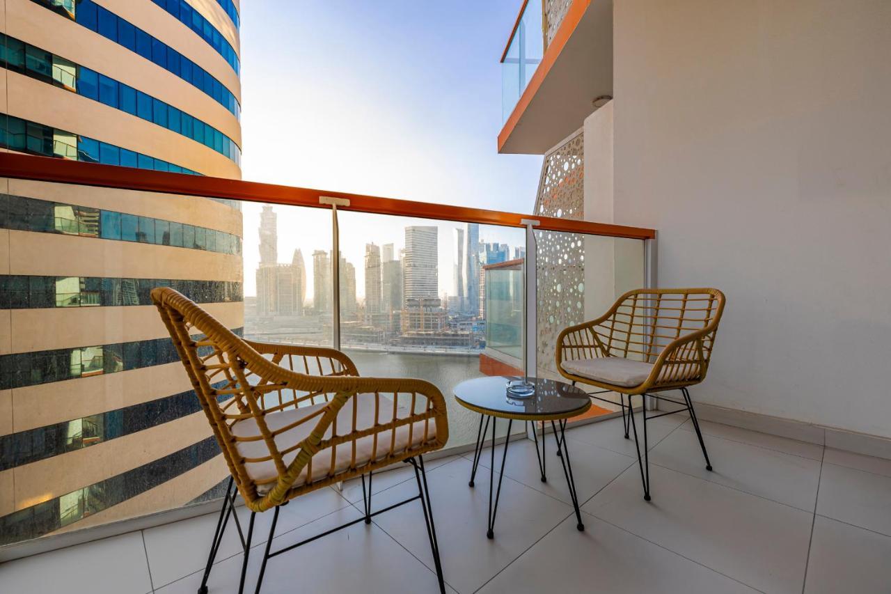 Unlock Waters Edge Apartment Dubai Luaran gambar