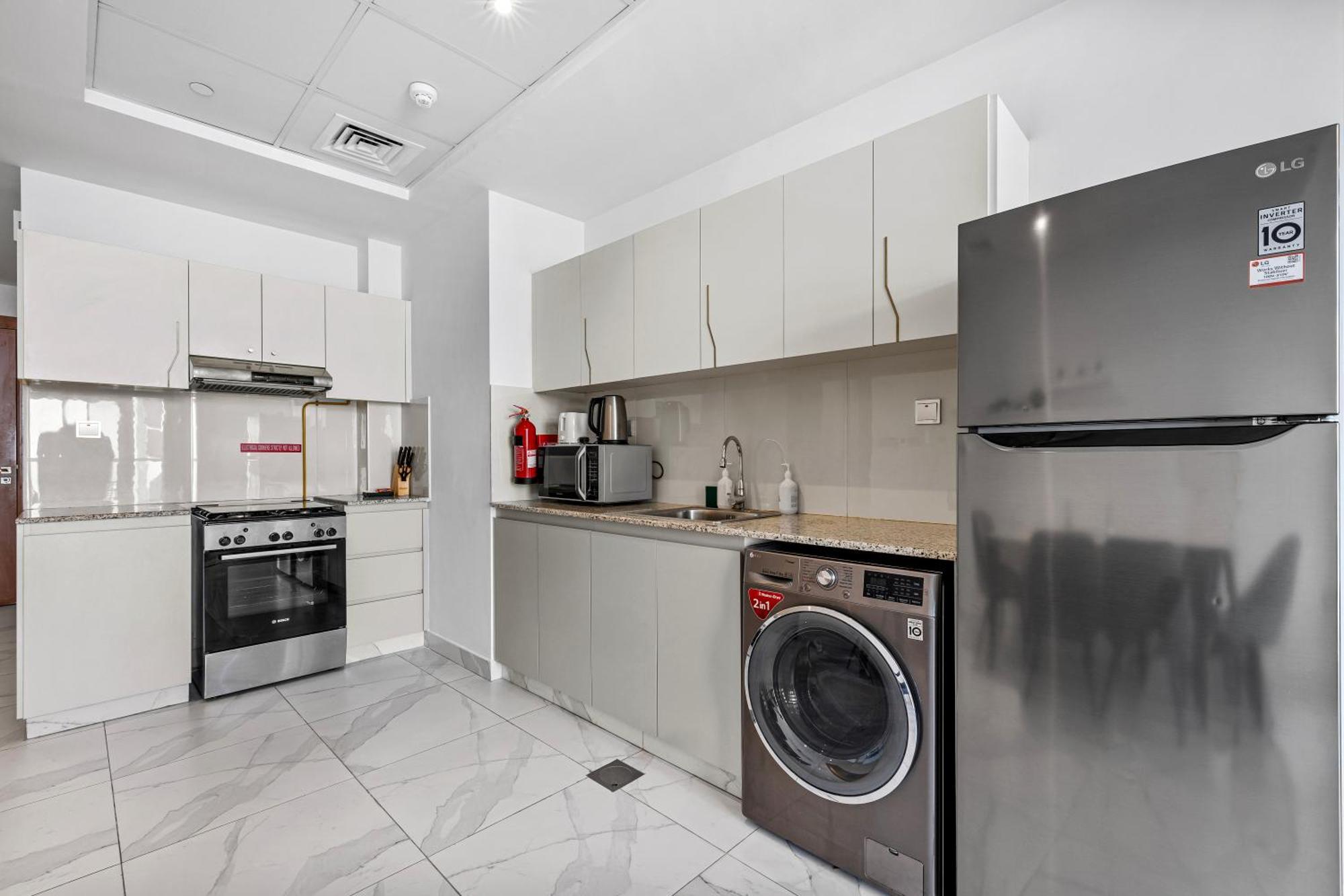 Unlock Waters Edge Apartment Dubai Luaran gambar